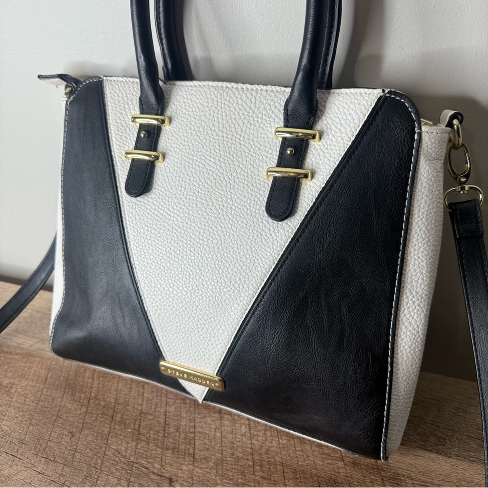 STEVE MADDEN Black White Colour Block Hand Bag Crossbody Strap Zipper PU *Flaw* - Picture 3 of 16